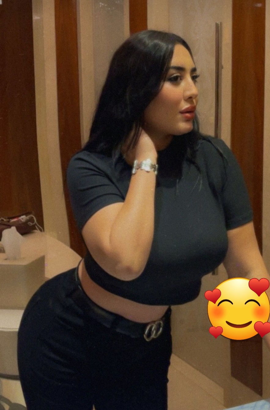 Escorta Sex - Escorta senzuala ofer companie si masaj tantric.  Te invit pe tine domn manierat sa te bucuri de o sedinta de masaj relaxant intr-un ambient discret si placut, daca apreciezi masajul, esti unde trebuie, poze reale, - Telefon: 0752345071 