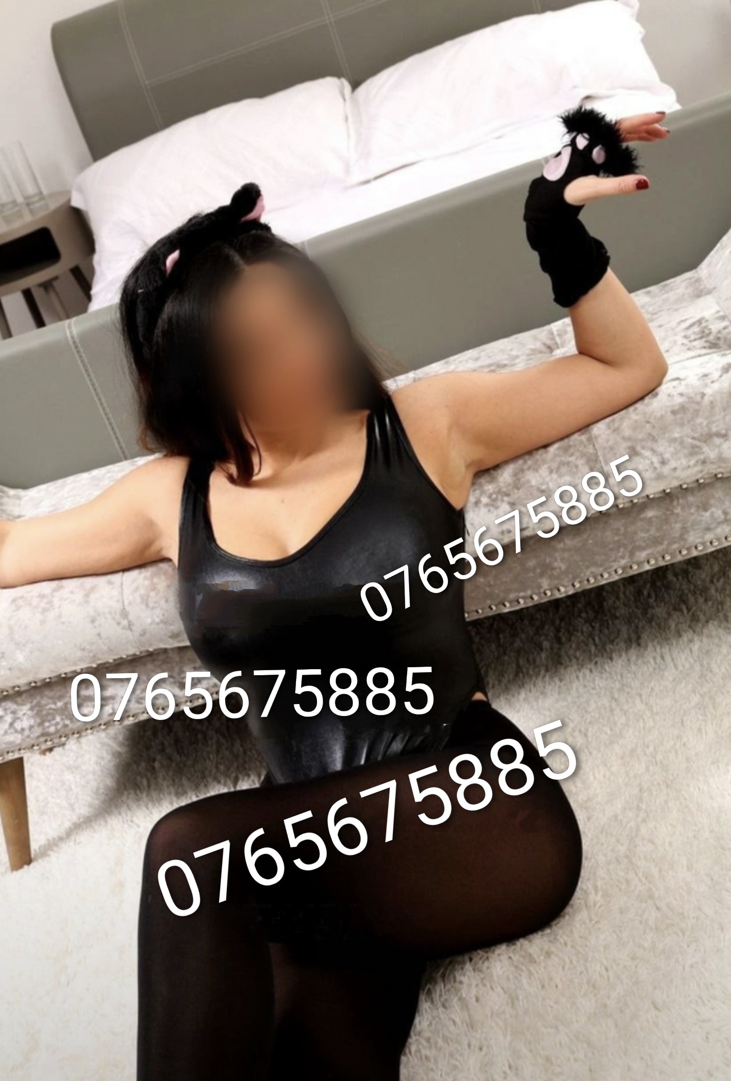 Escorta Sex - Escorta bruneta reala, draguta si cu bun simt ofer companie, masaj terapeutic si masaj corporal de intretinere.  Prosoape curate, igiena.  Pt.  detalii in plus suna-ma.  Detalii la telefon.  - Telefon: 0765675885 