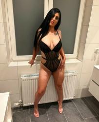 Bucuresti - Escorta Sexy - Escorta sexy si atenta la detalii te astept la mine domn serios sa-ti ofer cele mai bune servicii de companie, masaj de relaxare, body cu creme si uleiuri parfumate, esti un domn caruia ii place atmosfera atunci suna-ma, nu iti va parea rau.  Detalii la telefon. 