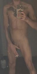 Bucuresti - Escorta Sexy - Salut, ma numesc David , 29 ani , activ cu locatie .  Va ofer masaj de relaxare erotic si multe alte fantezii, trebuie doar sa fi decis ce vrei! Nu raspund la numere private ! Nu trimit poze xxx! Cei ce au pofta de caterinca vor fi blocati! Mai multe detalii va astept la telefon sau whatsApp! Multumesc