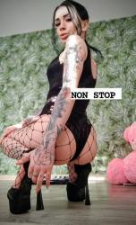 Giurgiu - Escorta Sexy - Escorte reală! Dețin locație și locuiesc singură .  
Am 25 de ani și 50 de kg, vino la mine să te relaxezi să uiți puțin de stresul acumulat, eu nu te grăbesc și cu siguranță mai revii.  Detalii la telefon