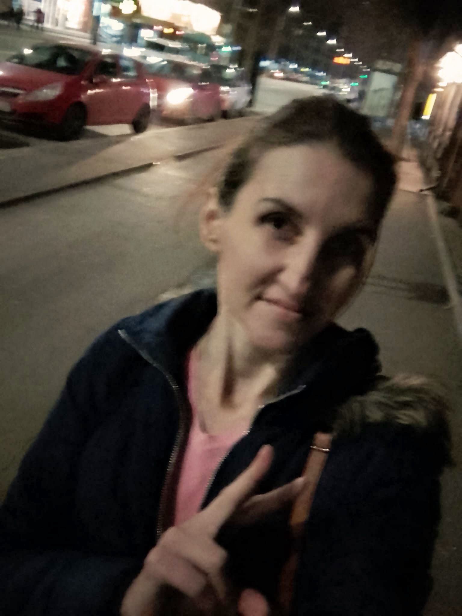 Escorta Sex - Pt mai multe detalii contactează mă .  Galați .  Poza 100/100 reală.  Preț accesibil - Telefon: 0746688934 