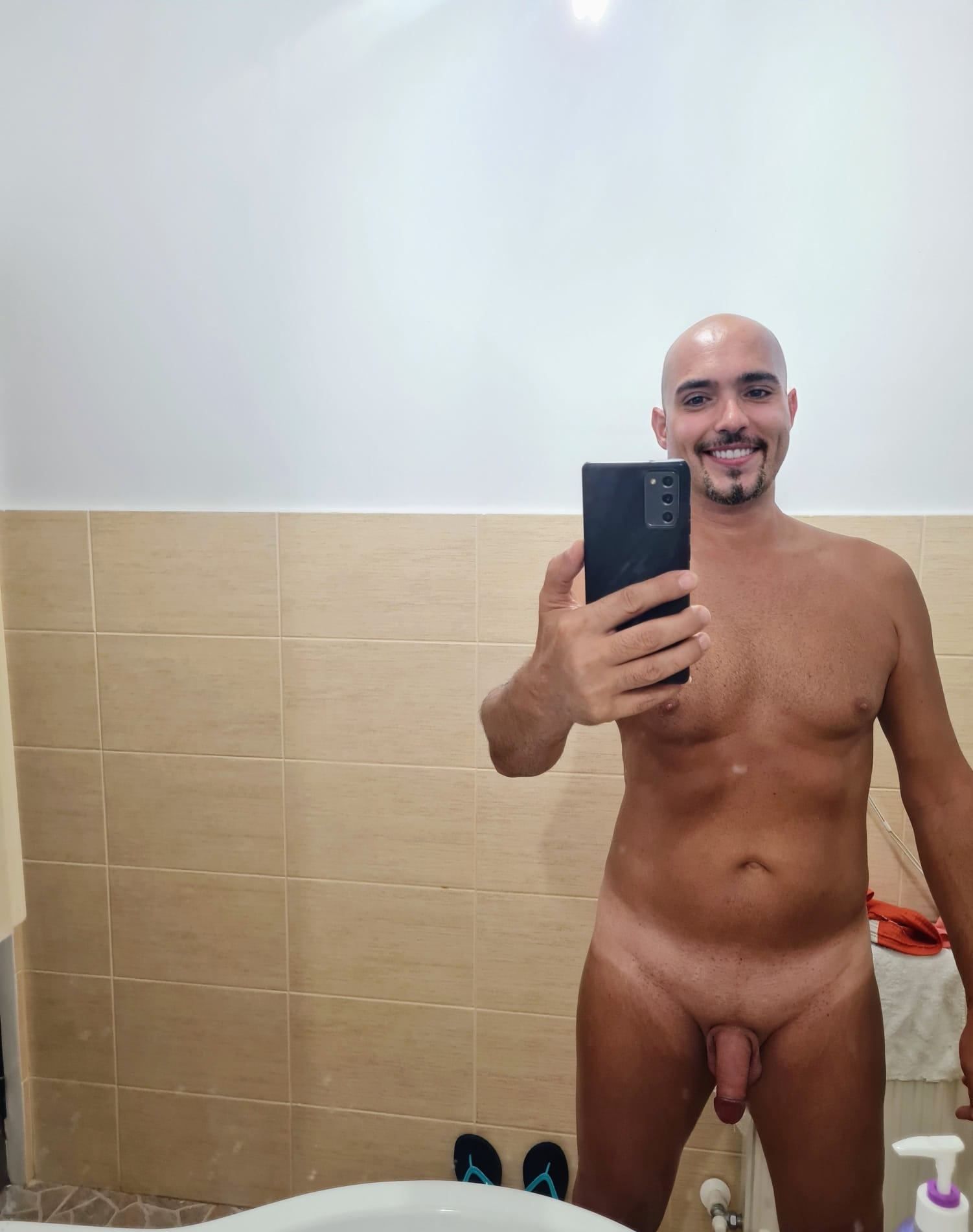 Escorta Oras: București - Escorta Telefon: 0770582624 - Servicii Escorta : Caut hookup cu domni pentru distrac?ie Escorta Oras: București - Escorta Telefon: 0770582624 - Servicii Escorta : Caut hookup cu domni pentru distrac?ie