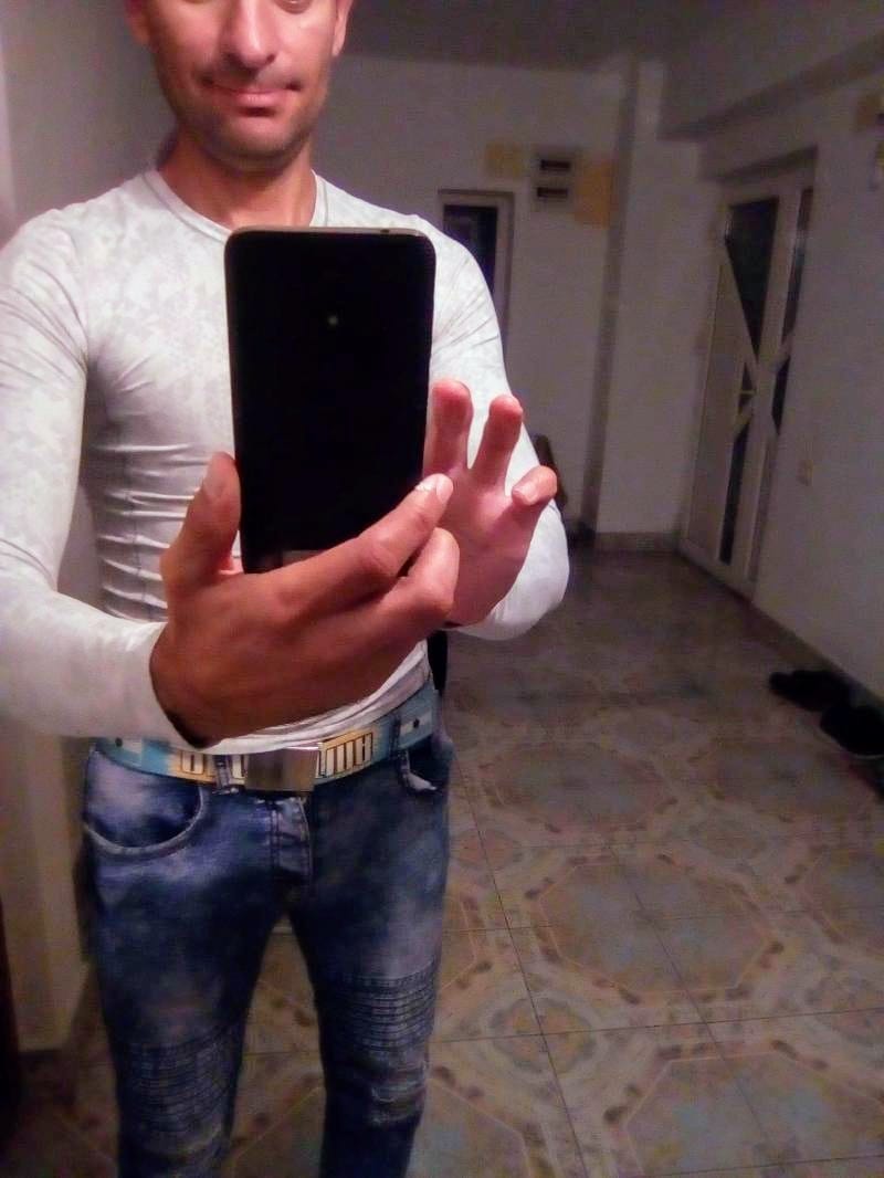Con - Escorta Sexy - Doresc o aventura realtie dor pt futai cu o domna creola negra  măritată sau și guraprefer de la30 la65ani de plăcere dau și limbi in pizda înghit sperma din pizda și nu numai orcie .  doreste aste pe email stefansandu016@gmail.  com SMS