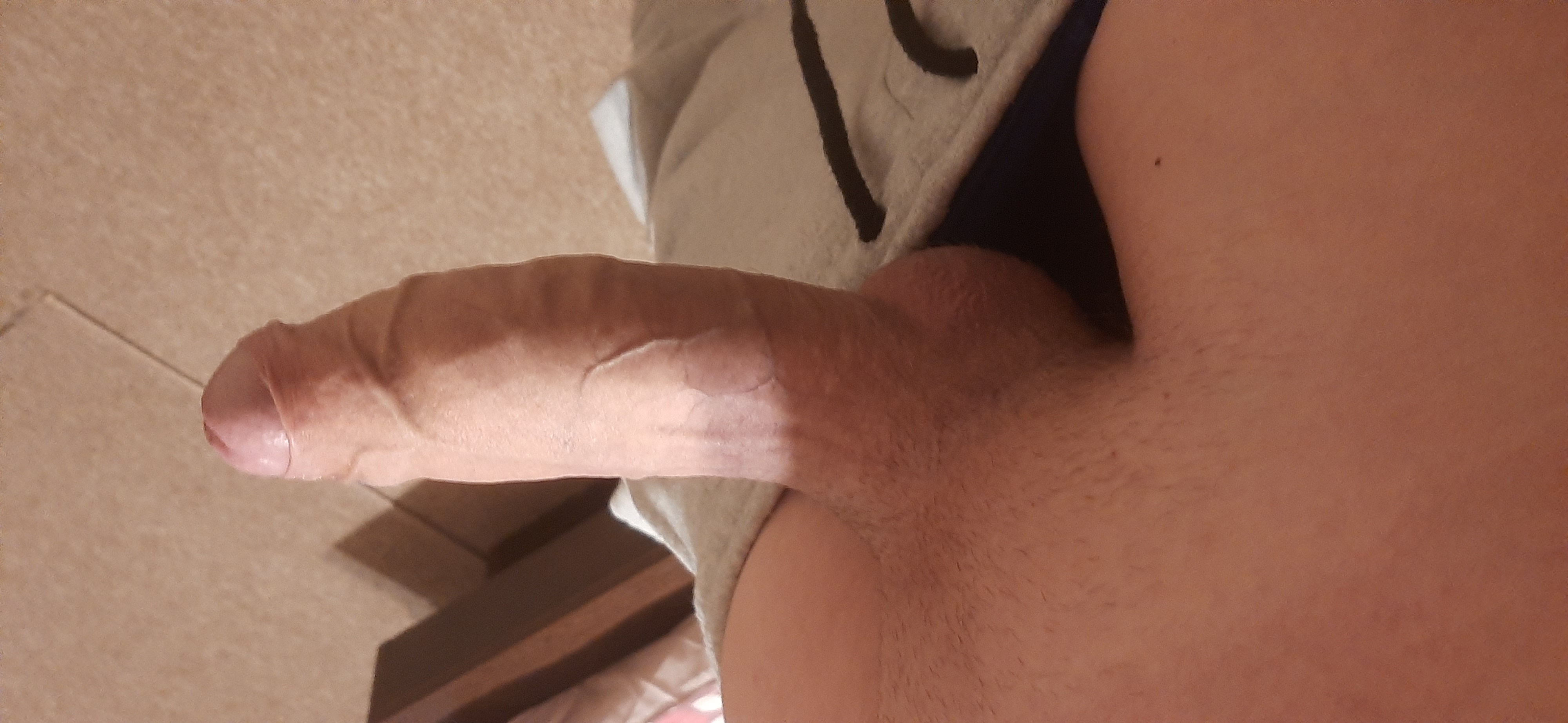 Ploieşti - Escorta Sexy - Ofer masaj erotic, doamnelor interesate.  Detalii pe WhatsApp Mihai