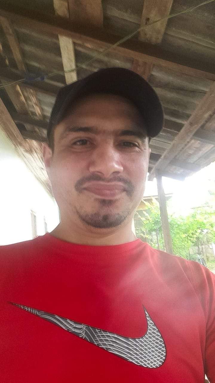 Escorta Oras: Teleorman - Escorta Telefon: 0762942772 - Servicii Escorta : Sunt din salcia Teleorman lucrez in București paza la metrou am 41 de ani sunt singur aștept să mă contactezi Escorta Oras: Teleorman - Escorta Telefon: 0762942772 - Servicii Escorta : Sunt din salcia Teleorman lucrez in București paza la metrou am 41 de ani sunt singur aștept să mă contactezi