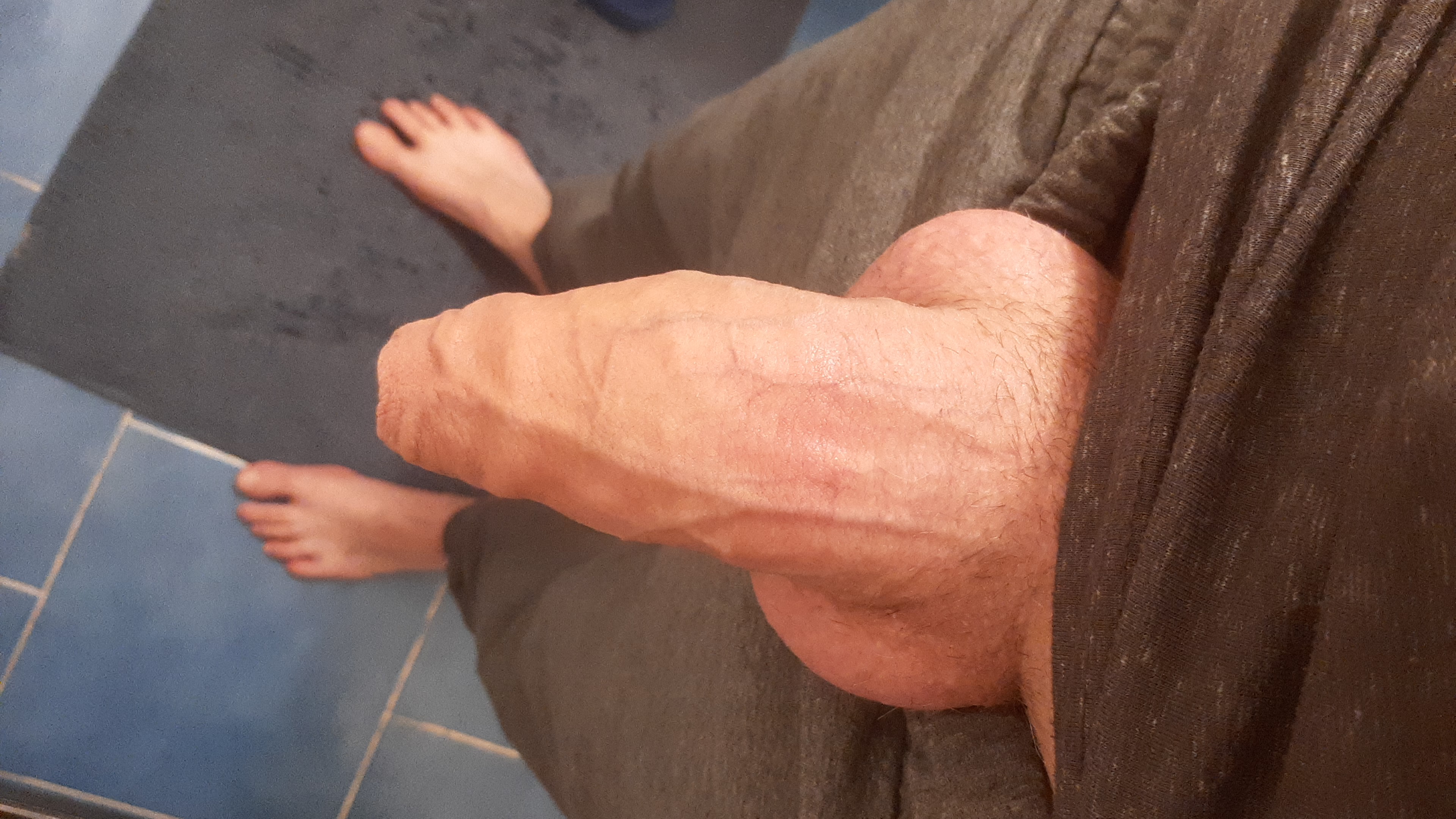 Ploieşti - Escorta Sexy - Ofer masaj erotic, doamnelor interesate.  Detalii pe WhatsApp  Mihai