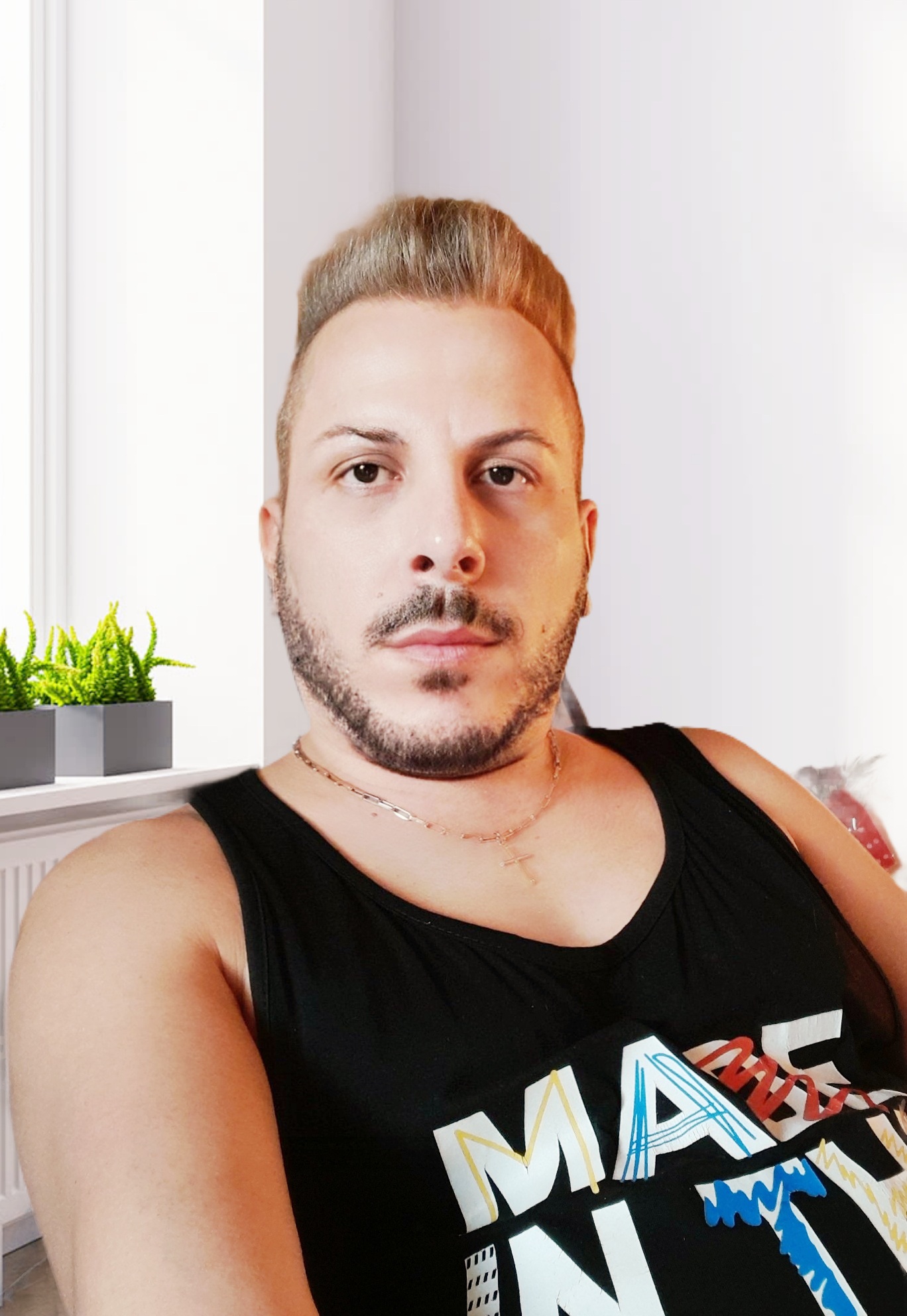 Bucuresti - Escorta Sexy - Top escorta bruneta titrata, cu experienta, o fire placuta, calma si rabdatoare ofer companie, masaj de relaxare si terapeutic in conditii de lux.  Detalii la telefon. 