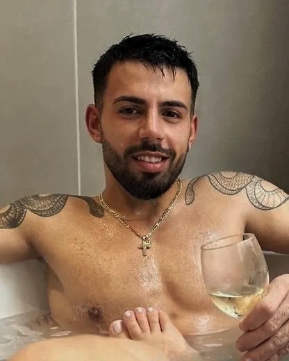 Bucuresti - Escorta Sexy - Salut videoclipurii contra cost pentru domnii care se respecta vrei sa te simti bine pe videoclipuriile mele ? 
Vrei momente de relaxare ? 
Adunate un pic si hai sa vezi ce ti d-au