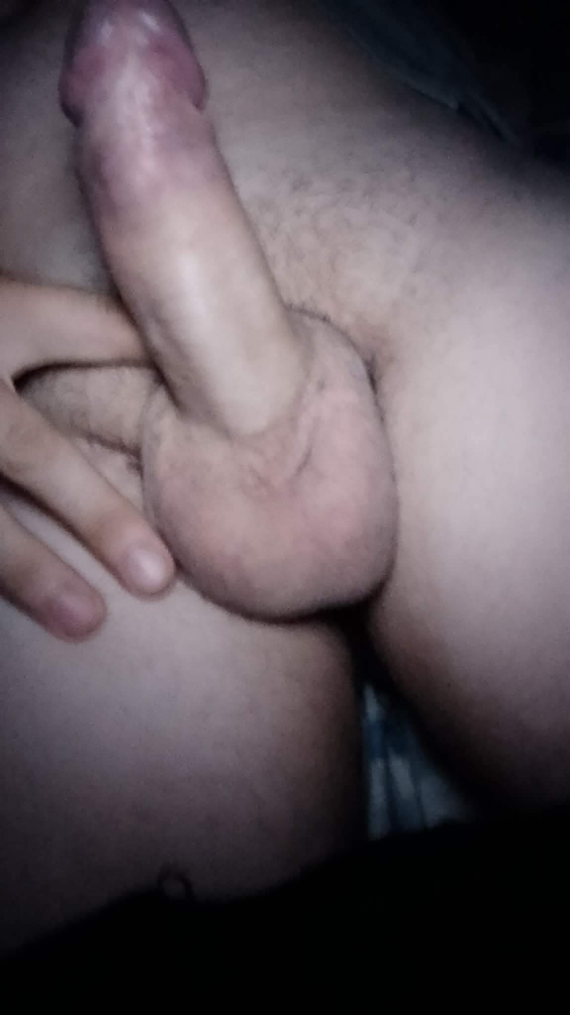 Galați - Escorta Sexy - Salutare eu sunt Marian din Tudor Vladimirescu jude?ul Gala?i sunt doar activ sunt în c?utarea unui pasiv care îmi place s? te pun în genunchi s? o sugi pe urm? s? te pun capr? s? te fut eu nu am loc ?i nici ma?in? nu am Cine are drum spre Gala?i ?i vre?i s? o facem a?tept mesaje pe WhatsApp sau la telefon