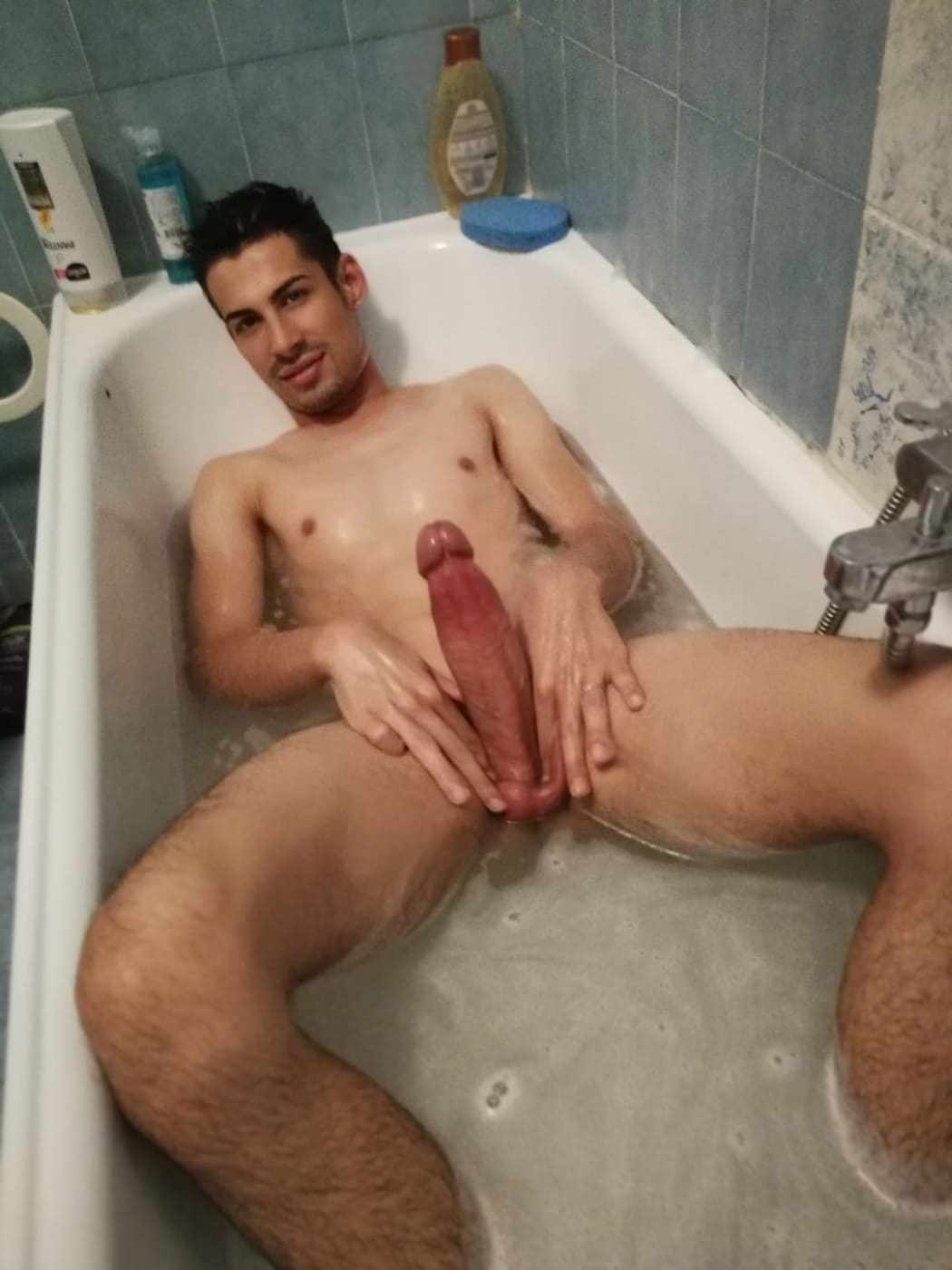 Bucuresti - Escorta Sexy - Ayan XXL Turkish boy ACTIV DOTAT ACCEPT si cuplu ofer si ShoWeb