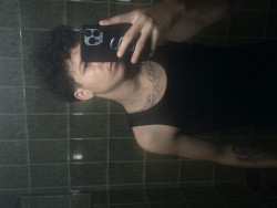 Escorta Oras: Bucuresti - Escorta Telefon: 0752427029 -  Servicii Escorta : Caut experien?e noi cu domni activi