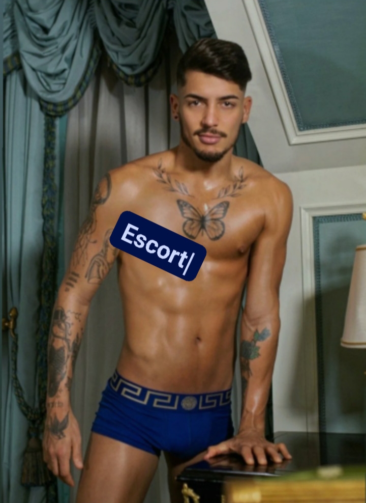 Bucuresti - Escorta Sexy - 2 baieti expusi pe site-ul escorte.  com sunt dispusi sa va distreze suntem capabili sa va aratam cele mai interesante videoclipurii si sa venim la voi acasa sau invers discretie amabilitate cu noi progresezi vrei sa inveti ce inseamna sex-ul scrie ne mesajul tau