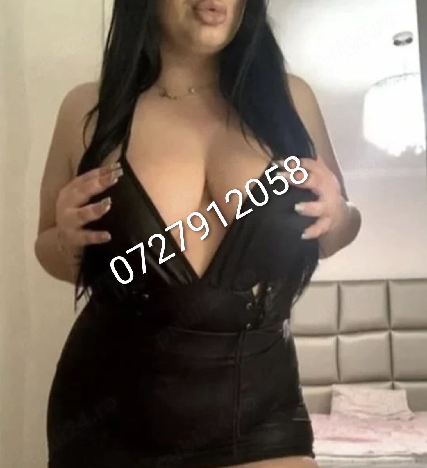 Escorta Sex - Top escorta bruneta titrata, cu experienta, o fire placuta, calma si rabdatoare ofer companie, masaj de relaxare si terapeutic in conditii de lux.  Detalii la telefon.  - Telefon: 0727912058 
