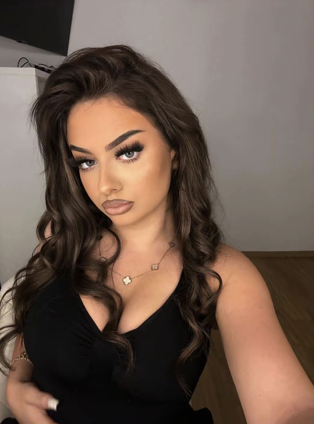 Escorta Sex - Sunt o femeie care știu ce vrea de la un bărbat - Telefon: 0770186867 