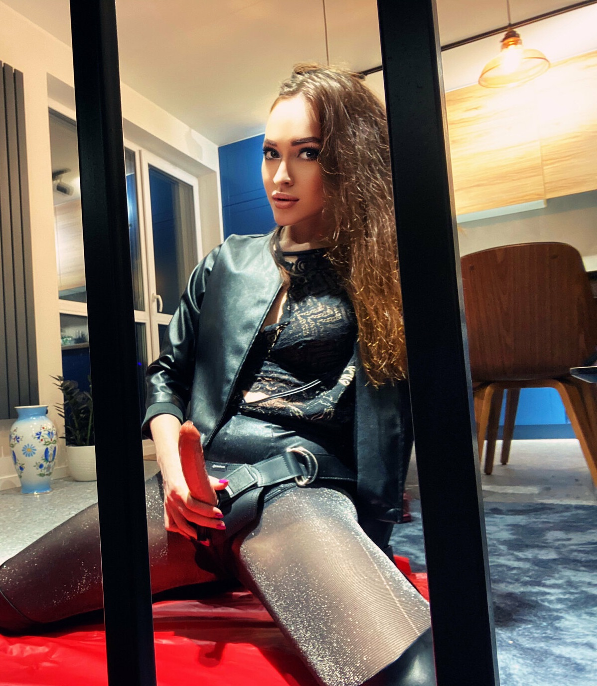 Bucuresti - Escorta Sexy - STAPANA caut sclav pentru inchiriat, sa stie sa faca menaj, sluga sau sclav sexual pentru doamne, domni si cupluri.  Sclavul sa imi apartina si sa faca tot ce ii spun.  Pentru detalii, sclavule sa ma suni la 0906.  800.  888 sau mesaj SMS cu textul STAPANA la nr.  1580 si te contactez eu.  Doar pt adulti! (1, 5 eur/sms sau 1, 9 eur/min fara tva)
